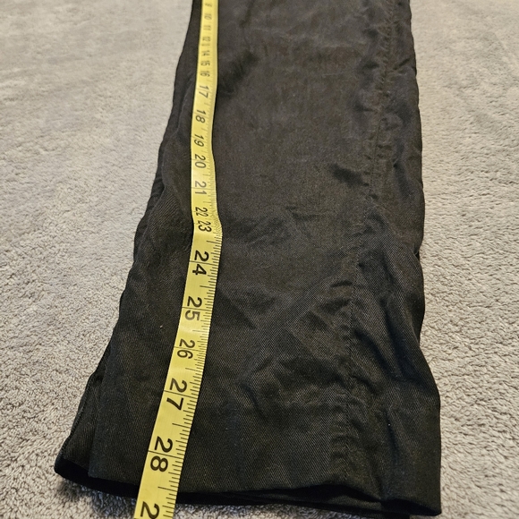 Wilfred Aritzia Black Trouser Ankle Pleated Pants Size 8 - Picture 9 of 9